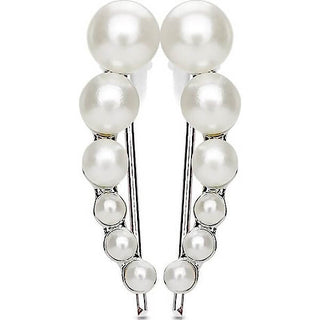 Ear Crawler Pearl