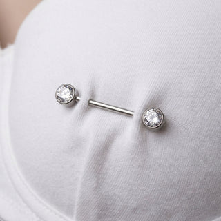 Titanium Nipple Piercing Flat Zirconia Push-In – getragen