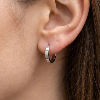 Titanium Ring Flat Clicker – getragen