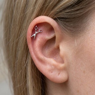 Titanium Labret Scissors Internally Threaded